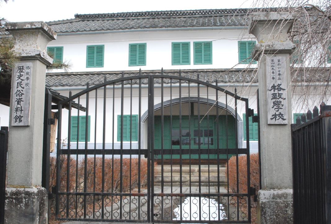今月のちくま百景 県宝 旧格致学校校舎（坂城町中之条） ちくま未来新聞WEB