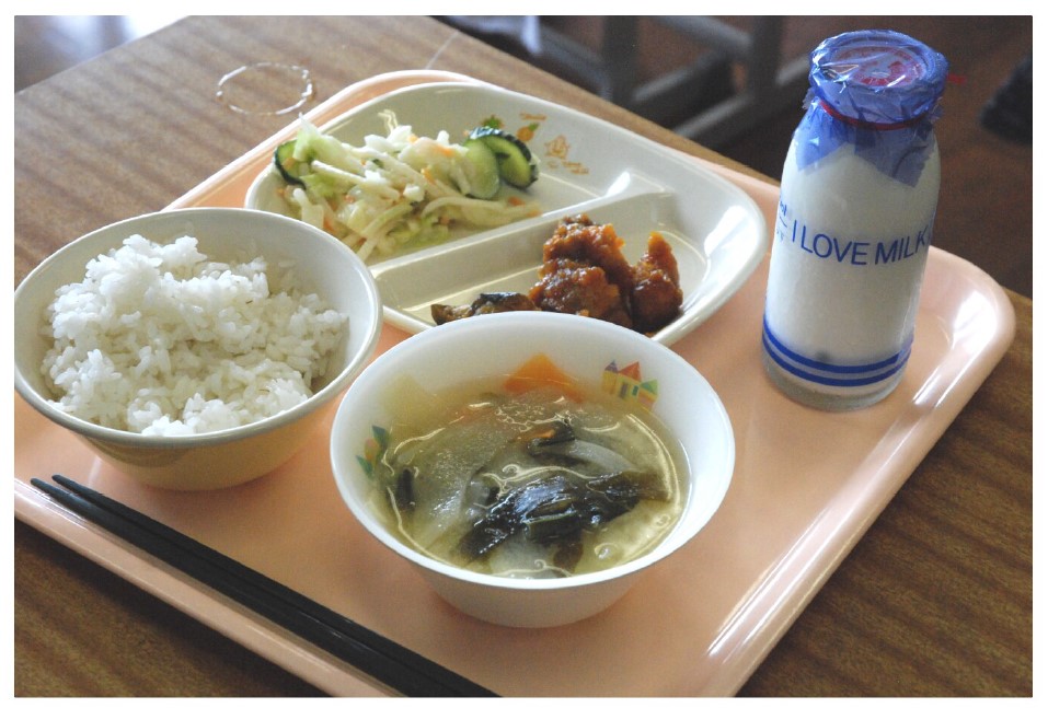 ねずみ大根と小森茄子　伝統野菜のコラボ給食事業　坂城中学校