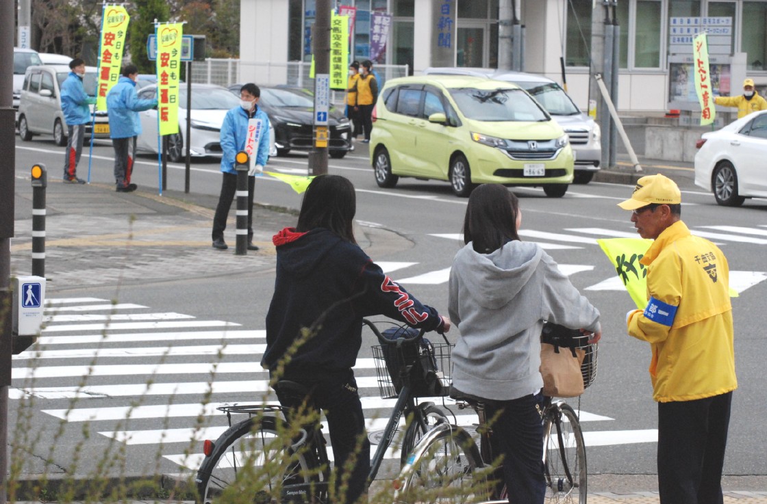春の全国交通安全運動（４月６日～15日）巡回督励式＆街頭啓発を実施