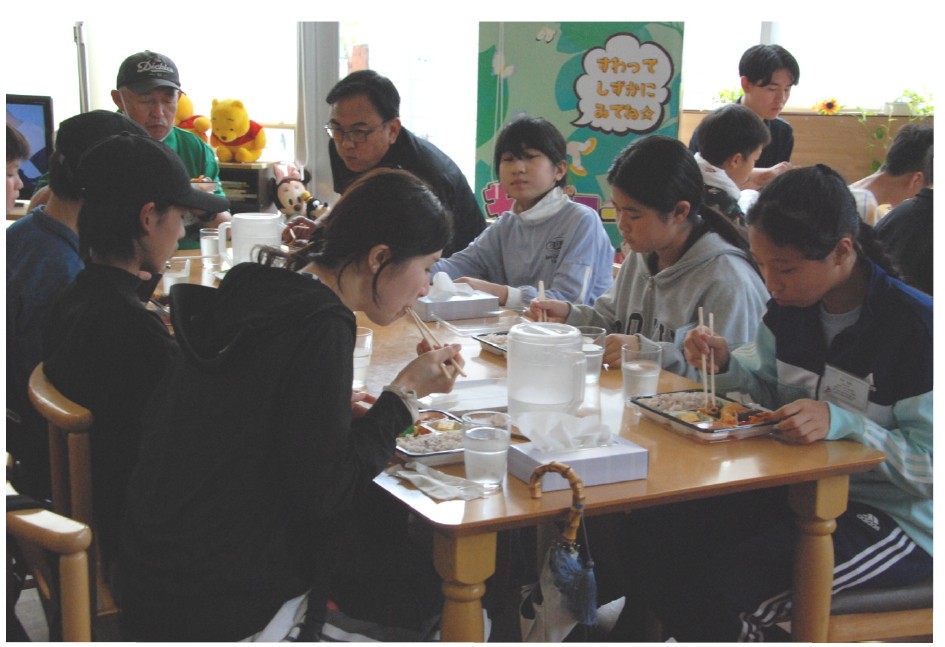 山の生活体験交流会　射水市の小学生が千曲市を訪問